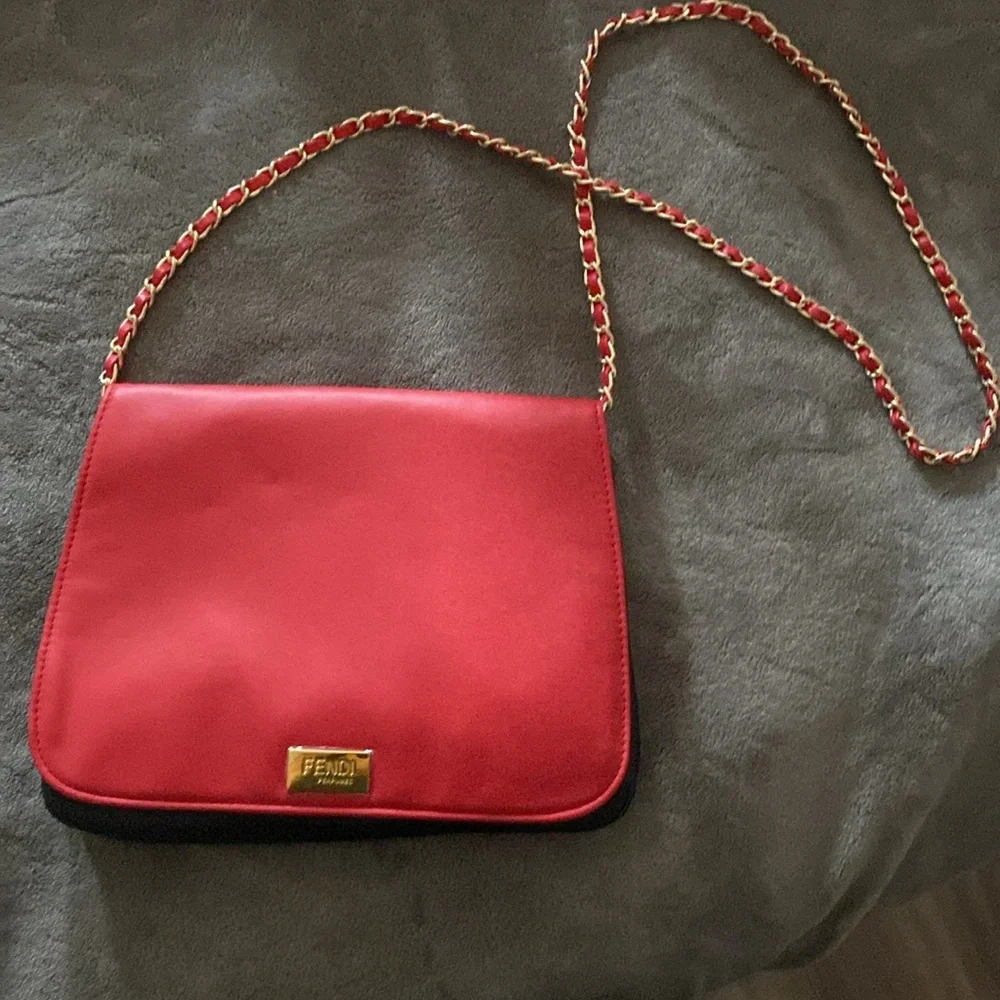 FENDI COSMETIC BAG W FREE PURSE CHAIN - Picture 8 of 9